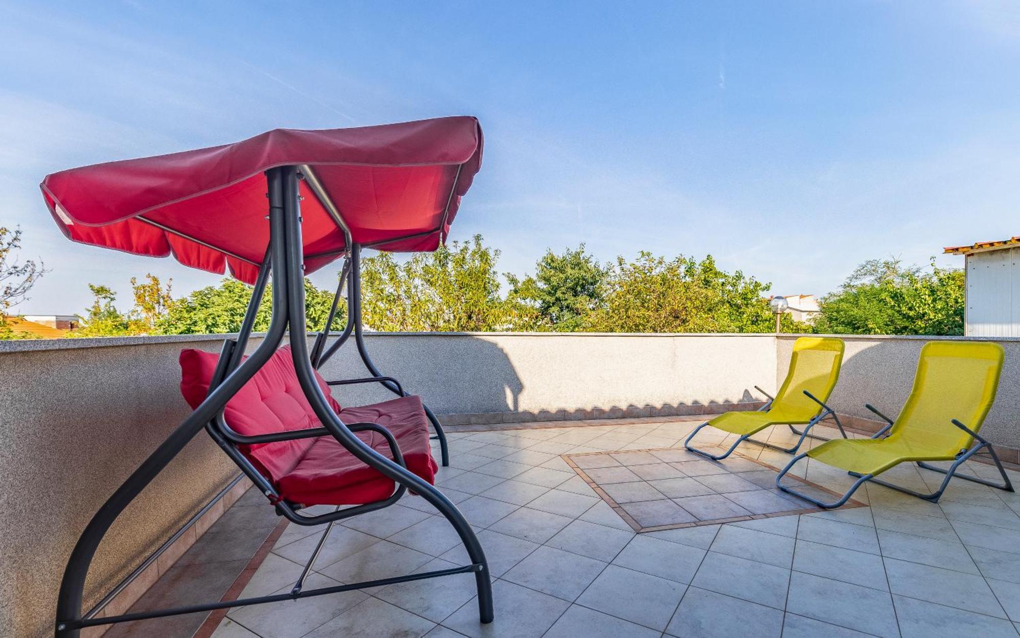 All Seasons Apartment Pula Luaran gambar