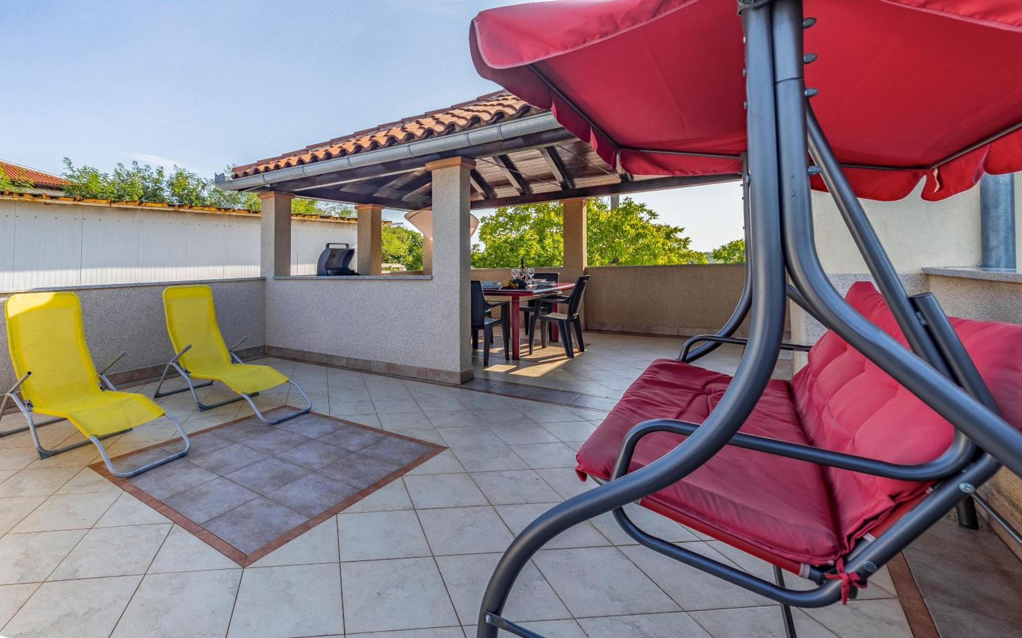 All Seasons Apartment Pula Luaran gambar