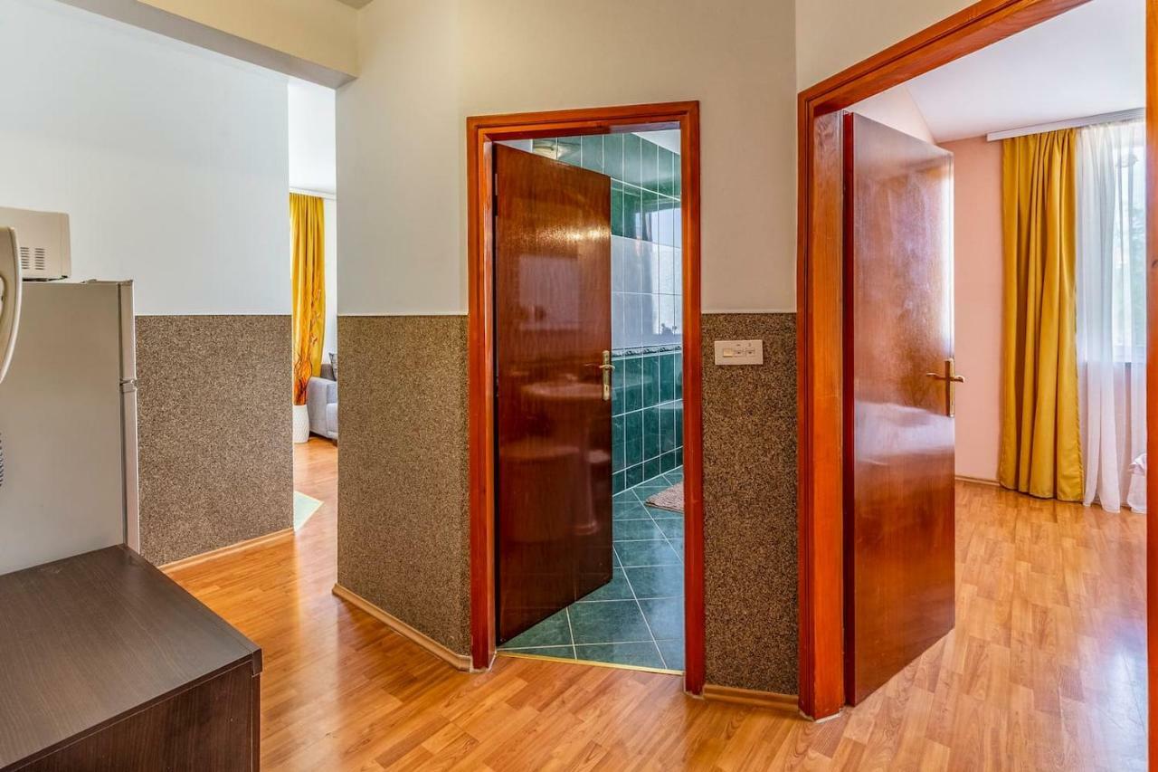 All Seasons Apartment Pula Luaran gambar